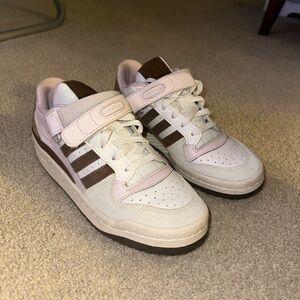 Women’s Forum Low “Chocolate to my Strawberry”